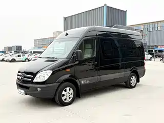 Mercedes-Benz Sprinter 2013