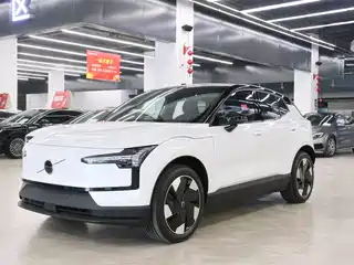 Volvo EX30 2024