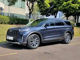 Ford Explorer 2023