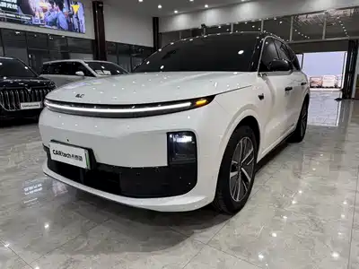 Li Auto L6 2024