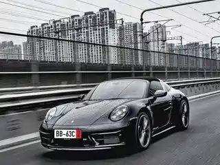 Porsche 911 2023