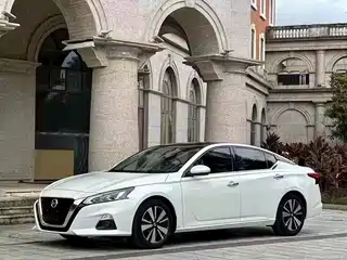 Nissan Teana 2021