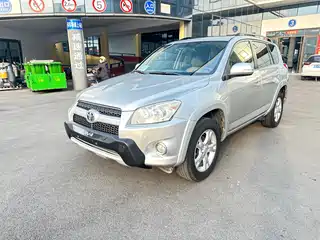 Toyota RAV4 Rongfang 2011