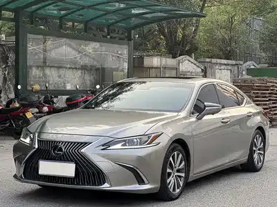 Lexus ES 2018
