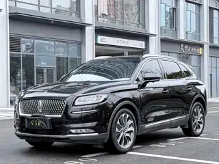Lincoln Nautilus 2021