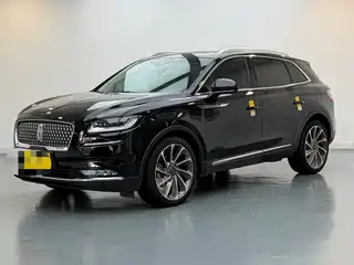Lincoln Nautilus 2021