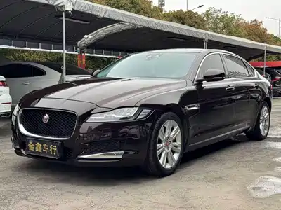 Jaguar XFL 2017