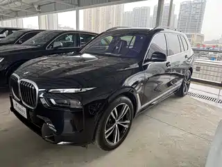 BMW BMW X7 2022