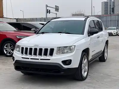 Jeep Compass (Import) 2012