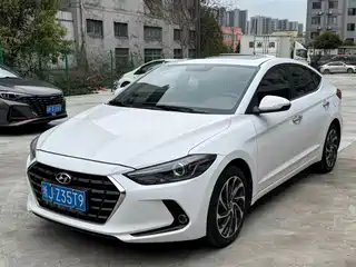 Hyundai Elantra 2020