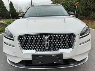 Lincoln Adventurer 2021