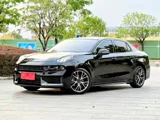 Lynk & Co 03 2022
