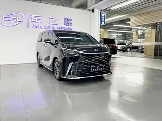 Lexus LM 2024