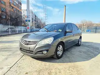 Hyundai Elantra 2012