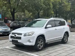 Toyota RAV4 Rongfang 2012