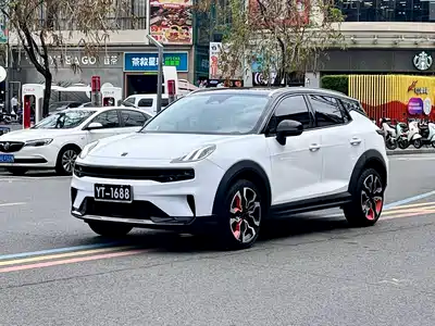 Lynk & Co 06 2022