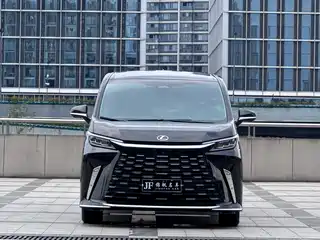 Lexus LM 2024