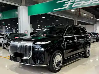 Voyah Auto Taisan 2025