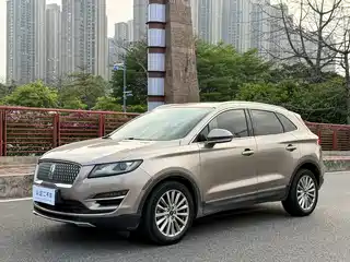Lincoln MKC 2019