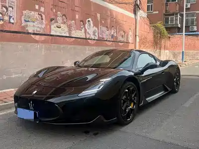 Maserati MC20 2023