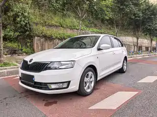 Škoda Rapid Spaceback 2016