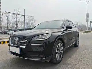 Lincoln Adventurer 2021