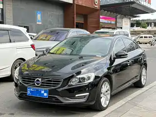 Volvo S60 2015