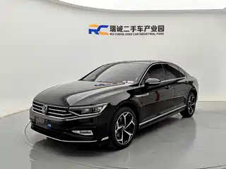 Volkswagen Magotan 2025