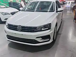 Volkswagen Sagitar 2017
