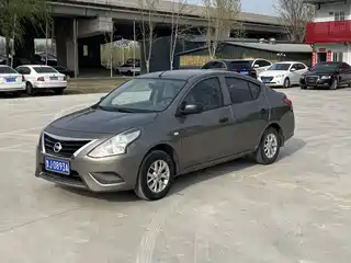 Nissan Sunny 2015