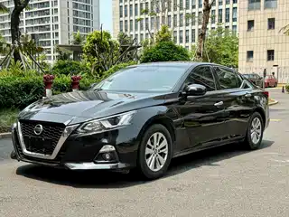 Nissan Teana 2021