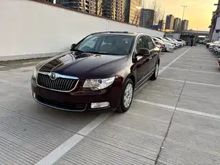 Škoda Superb 2010