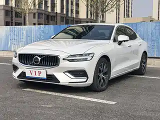 Volvo S60 2023
