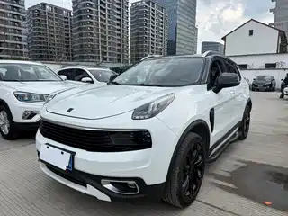 Lynk & Co 01 2018