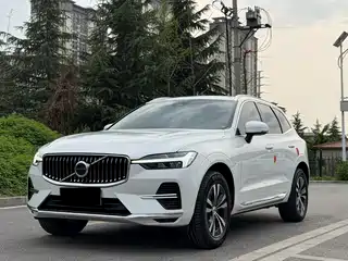 Volvo XC60 2022