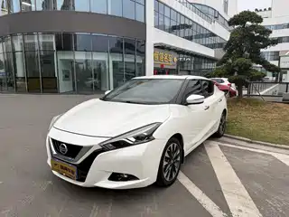 Nissan Bluebird 2015