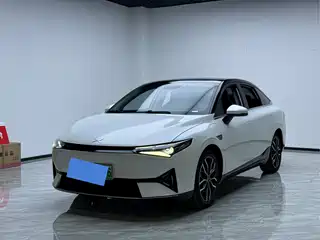 XPeng P5 2022