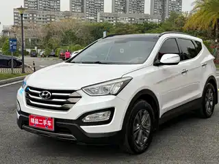 Hyundai Santa Fe 2014