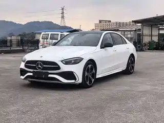 Mercedes-Benz C-Class 2024