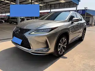 Lexus RX 2022