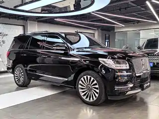 Lincoln Navigator 2020