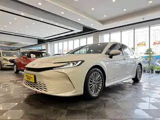 Toyota Camry 2025