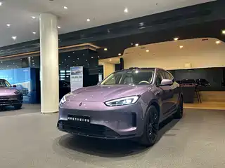 AITO Wenjie M5 2025