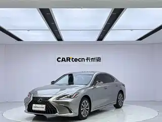 Lexus ES 2022