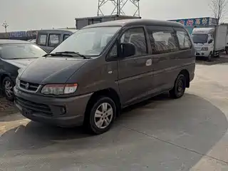 Dongfeng Fengxing Lingzhi 2013