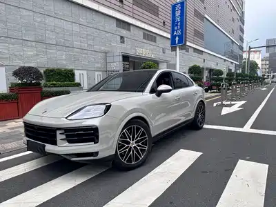 Porsche Cayenne 2024