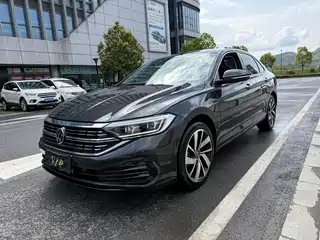 Volkswagen Sagitar 2022