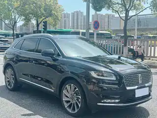 Lincoln Nautilus 2022