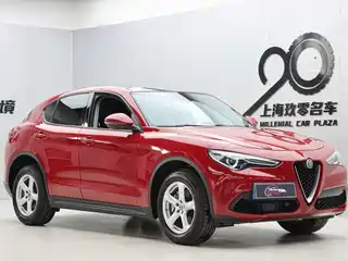 Alfa Romeo Stelvio 2017