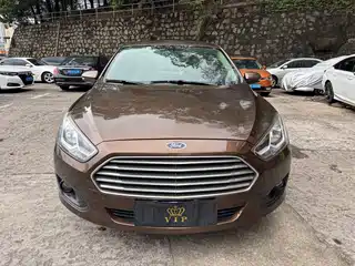 Ford Escort 2017